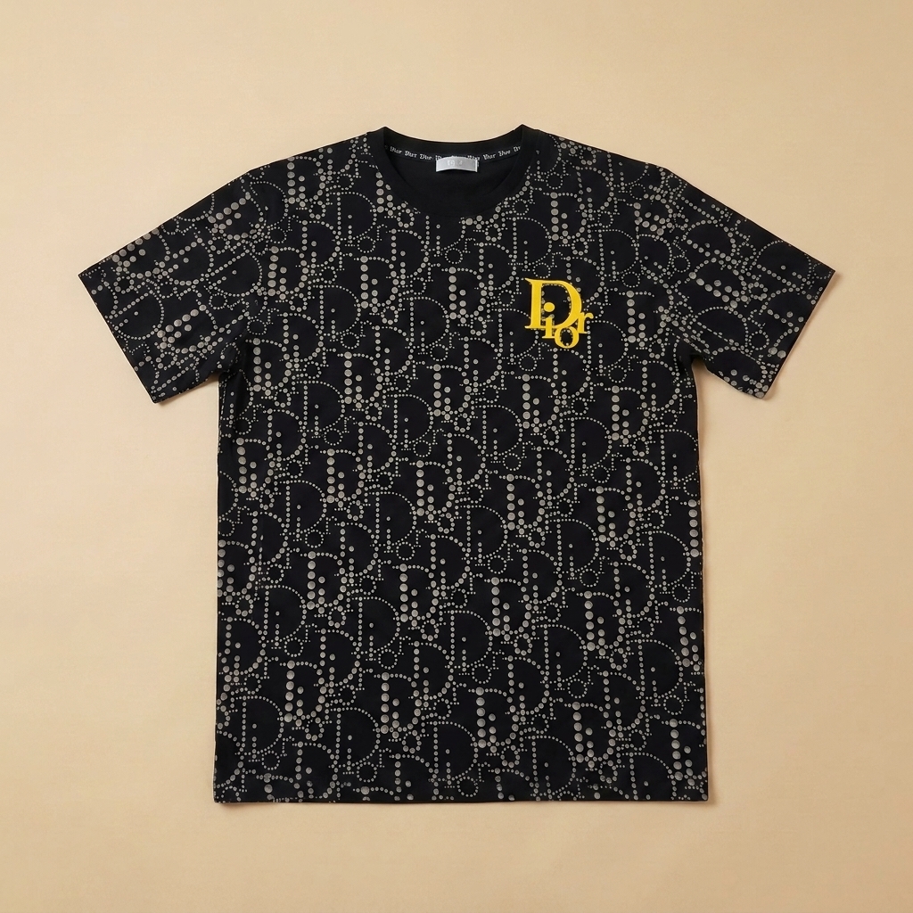 T-shirt usata nera con motivo a punti all-over