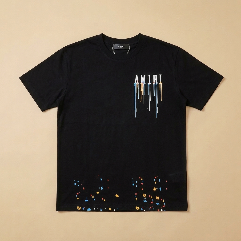 T-shirt usata nera con logo e colature multicolore