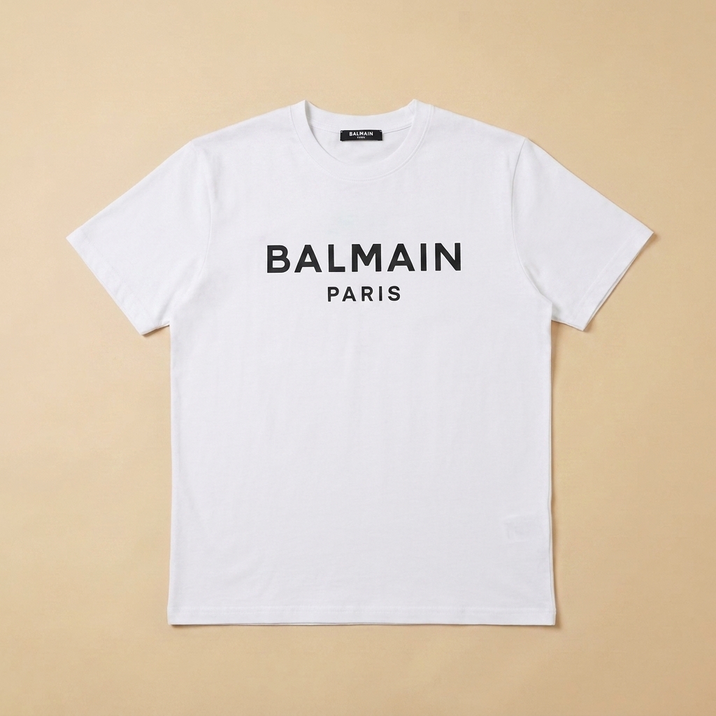 T-shirt usata bianca con logo nero
